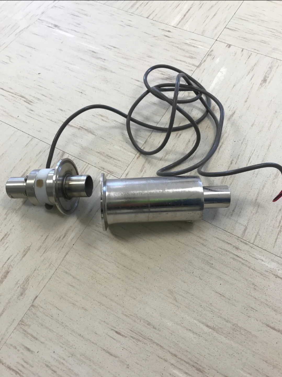 #DD1917 - BECO Megaflow Automatic Take Off Boards and 7/8" shut off valves - Image 3