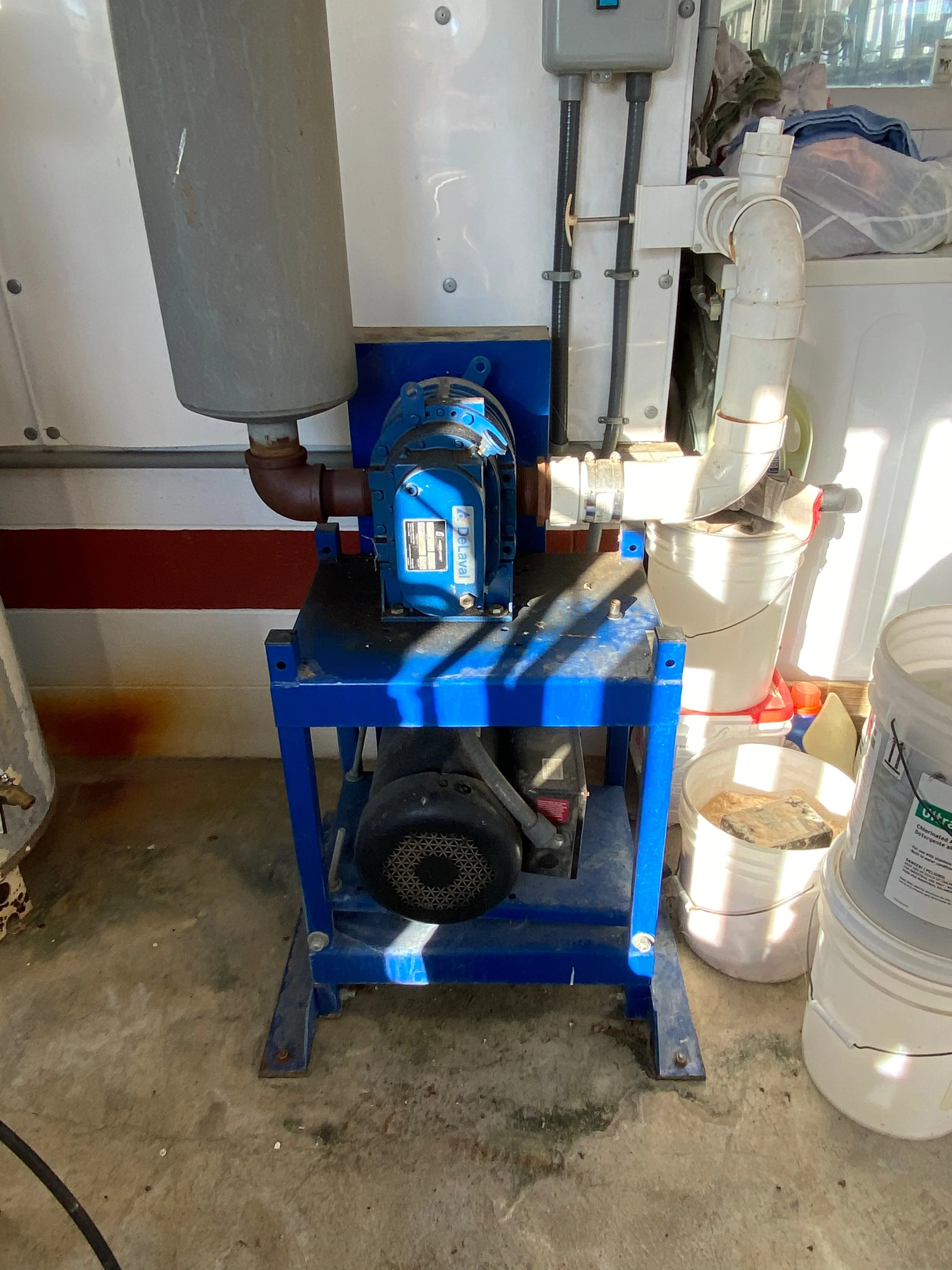 #DD2077 - DeLaval Double 14 Parabone Swing Parlor - Image 3