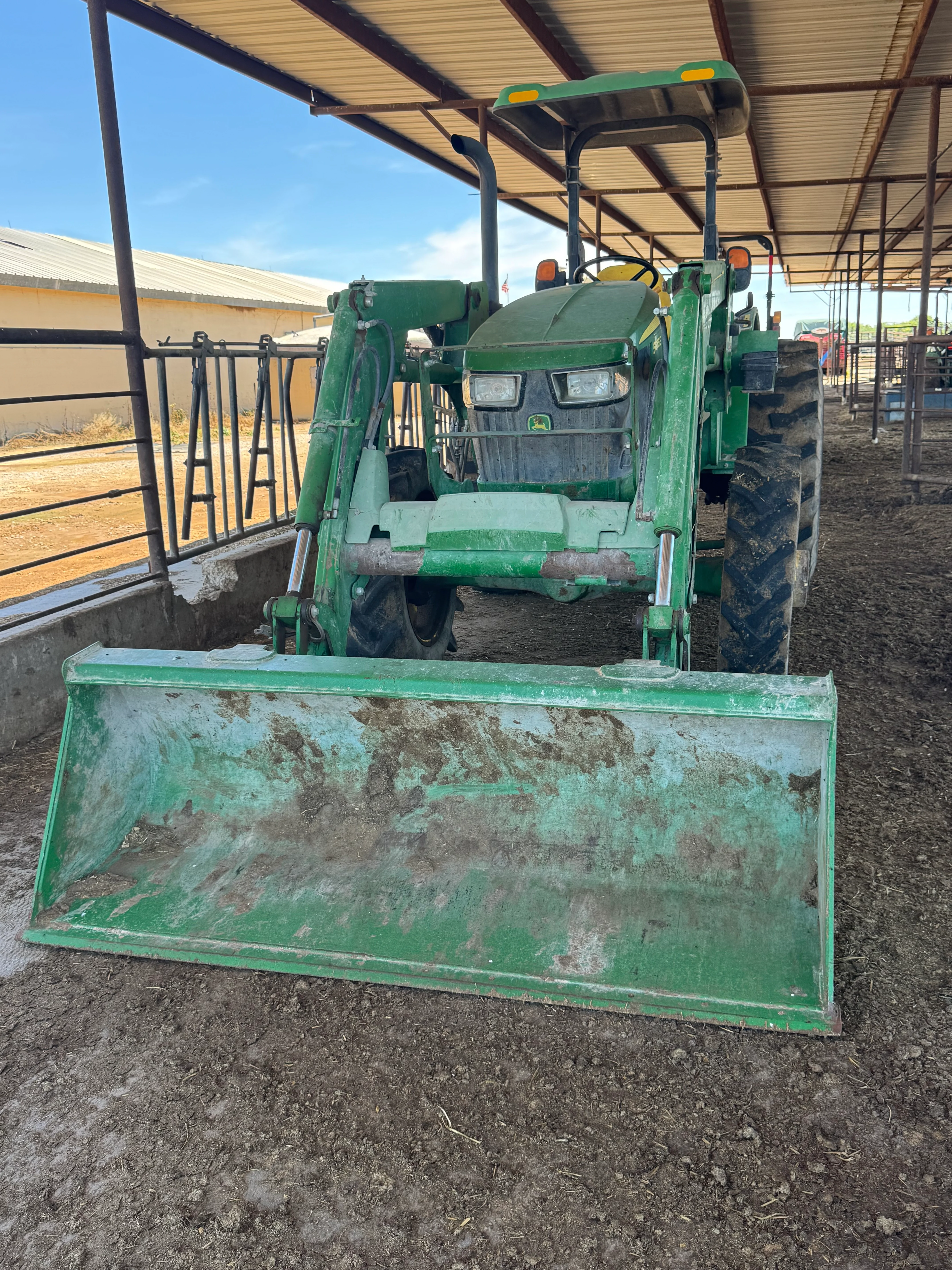 #DD2864 - John Deere Tractors(3) - NM - Image 5
